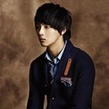 Yoon Shi Yoon Berpose Untuk Promo Iklan T.I for MEN Fashion