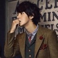 Yoon Shi Yoon Berpose Untuk Promo Iklan T.I for MEN Fashion