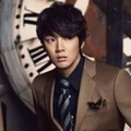 Yoon Shi Yoon Berpose Untuk Promo Iklan T.I for MEN Fashion