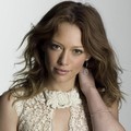 Hilary Duff Berpose Untuk Majalah Glow