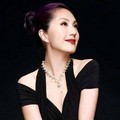 Miriam Yeung Berpose Untuk Promo Iklan Perhiasan