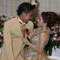 Dominasi Emas Dipadukan Silver di Busana Pengantin Okie-Gunawan