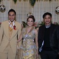 Pasha dan Istri Hadir di Resepsi Pernikahan Okie Agustina dan Gunawan Dwi Cahyo