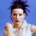 Kate Beckinsale Berpose Untuk Majalah Parade