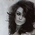 Keira Knightley Berpose Untuk Majalah Vogue