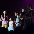 Poppy Sovia, Yuyun dan Slank di Konser 'I Slank U'