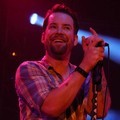 David Cook Menyanyikan 'Always Be My Baby' Saat Konser di Indonesia