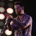 David Cook Menyanyikan 'Always Be My Baby' Saat Konser di Indonesia