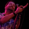 David Cook Menyanyikan 'Fade Into Me' Saat Konser di Indonesia