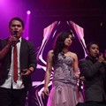 Aksi Kamasean Matthews dan Penta Boyz di Konser David Cook