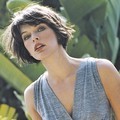 Milla Jovovich Berpose Untuk Promo Iklan Mango Fashion