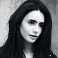 Lily Collins Berpose Untuk Majalah Asos