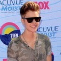 Justin Bieber Hadir di Teen Choice Awards 2012