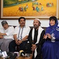 Angkasa Jaya, Habib Abdurrahman dan Julia Perez Saat Ditemui di Gedung BNN
