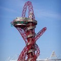 Menara ArcelorMittal Orbit Dibangun di Samping Stadium Olympic di London