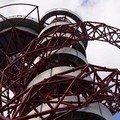 Menara ArcelorMittal Orbit Dibangun di Samping Stadium Olympic di London