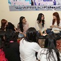 Princess Akrab Dengan Fans