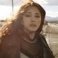 Han Ye Seul Berpose untuk Katalog Fashion Superstar T