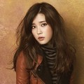 IU Berpose untuk Promo Iklan y'sb Fashion