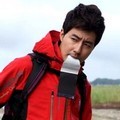 Jo In Sung Berpose untuk Promo Iklan Black Yak Fashion