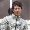 Jo In Sung Berpose untuk Promo Iklan Black Yak Fashion