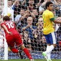 Renan Bardini Bressan dari Belarus Cetak Gol Saat Melawan Brazil