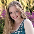 Amanda Seyfried Berpose untuk Majalah Teen Vogue