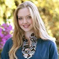 Amanda Seyfried Berpose untuk Majalah Teen Vogue