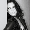 Ashley Greene Berpose untuk Majalah Interview