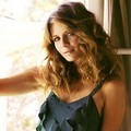 Mischa Barton Berpose untuk Majalah Hollywood Life