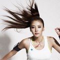 Son Dam Bi Berpose untuk Promo Descente Fashion