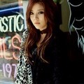 Son Dam Bi Berpose untuk Majalah InStyle