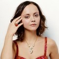 Christina Ricci Berpose untuk Majalah Elle Girl