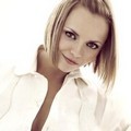 Christina Ricci Berpose untuk Majalah Flare