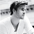 Liam Hemsworth di Majalah Men's Health Edisi September 2012