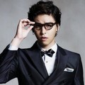 Lee Jang Woo Berpose untuk Promo TNGT Katalog Fashion