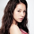 Min Hyo Rin Berpose untuk Promo 'Banila co' Katalog Fashion