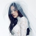 Min Hyo Rin Berpose untuk Promo 'Jenny House' Katalog Fashion
