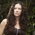 Evangeline Lilly Berpose untuk Promo Serial 'Lost'
