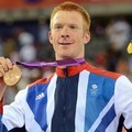 Atlet Balap Sepeda Inggris Raya, Ed Clancy, Mendapatkan Medali Emas