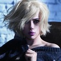 Scarlett Johansson Berpose untuk Promo Mango Fashion