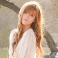 Photoshoot Bella Thorne di Majalah Teen Vogue