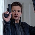 Jeremy Renner Sebagai Aaron Cross/Kenneth Gibson di 'The Bourne Legacy'