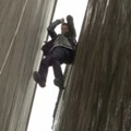 Jeremy Renner Sebagai Aaron Cross/Kenneth Gibson di 'The Bourne Legacy'