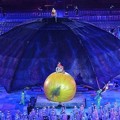 Aksi Pengisi Acara di Pembukaan Paralympic 2012