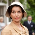 Julia Ormond Sebagai Vivien Leigh