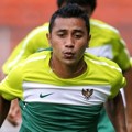 Firman Utina Saat Berlatih Dengan Timnas Senior