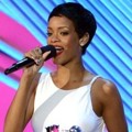 Rihanna di Panggung MTV VMAs 2012