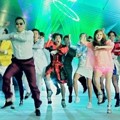 PSY dan HyunA di Video Klip 'Gangnam Style'