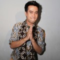 Vidi Aldiano Saat di Belakang Panggung 'Pergelaran Multimedia Tembang Harmoni'